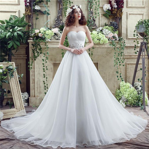 Ball Gown Sweetheart Chapel Train Organza Crystal Beaded Wedding Dress ...